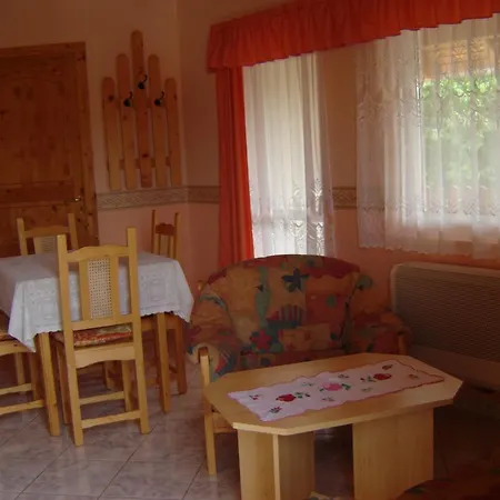 Apartment Zsuzsanna Apartmanhaz Zalakaros