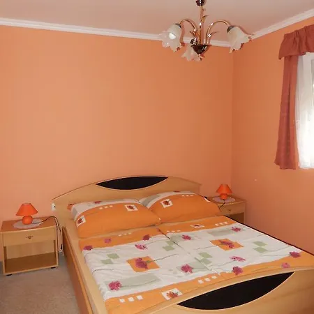 Zsuzsanna Apartmanhaz * Zalakaros