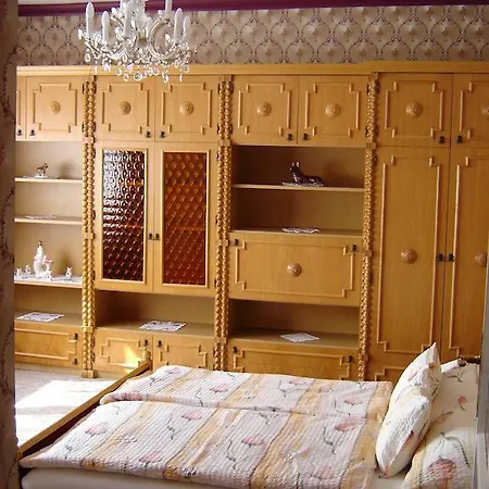 Zsuzsanna Apartmanhaz Apartment