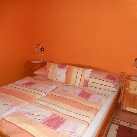 Apartment Zsuzsanna Apartmanhaz