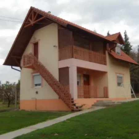 Zsuzsanna Apartmanhaz Zalakaros